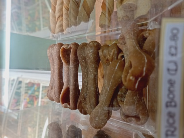 img-20251104-095308-2 image for Animal Planet Cookridge,34 Tinshill Rd, Cookridge, Leeds, West Yorkshire, LS16 7DU